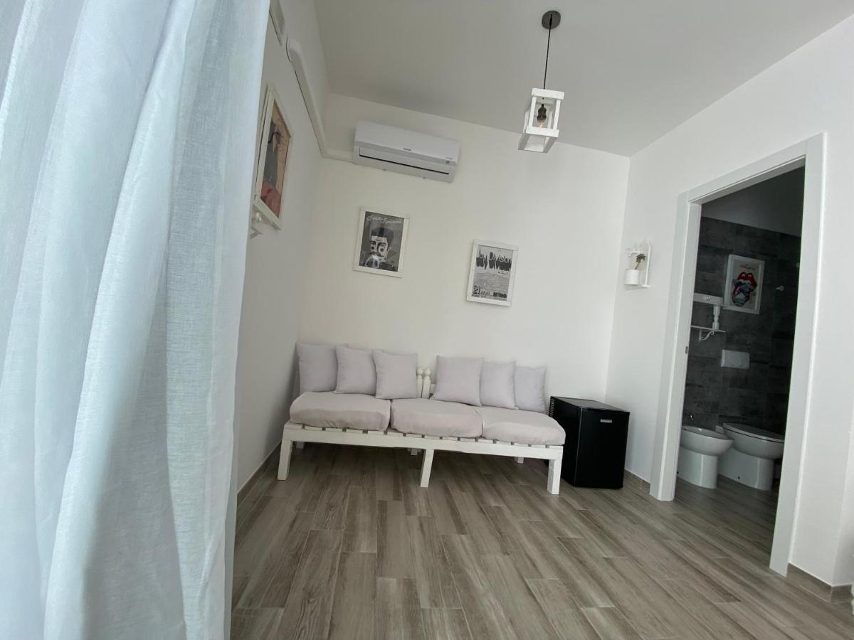 La Casa Di Nina Bed & Breakfast Lecce Ngoại thất bức ảnh